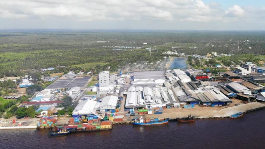 Pabrik PT Pulau Sambu di Guntung, Indragiri Hilir, Riau