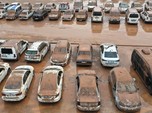 Kondisi Ngenes Mobil Parkir Terendam Lumpur Banjir Turki
