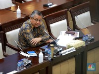 Dites DPR, Perry Warjiyo Buka Suara Soal Tantangan Ekonomi RI