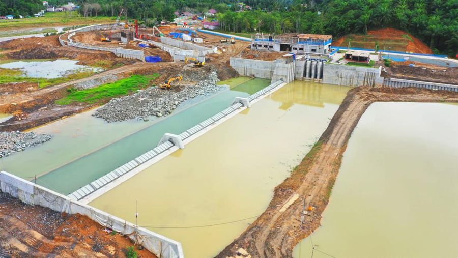 Kementerian PUPR tengah menyelesaikan pembangunan Bendungan Sepaku Semoi dan Intake Sungai Sepaku di Kabupaten Penajam Paser Utara, Kalimantan Timur. (Dok: PUPR)