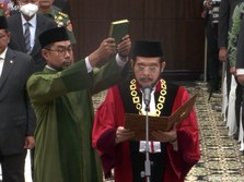 Sah! Anwar Usman Resmi Jabat Ketua MK, Jokowi Hadir