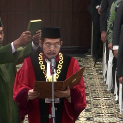 MK Tolak Gugatan 3 Kepala Daerah Soal Usia Capres-Cawapres