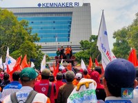 Kabar Sedih Hari Buruh, Upah Pekerja Wanita vs Pria beda Jauh