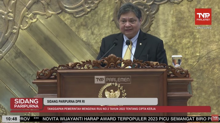 Menko Perekonomian, Airlangga Hartarto dalam Rapat Paripurna DPR RI KE-19 Masa Persidangan IV Tahun Sidang 2022-2023, 21 Maret 2023. Menko Perekonomian, Airlangga Hartarto dalam Rapat Paripurna DPR RI KE-19 Masa Persidangan IV Tahun Sidang 2022-2023, 21 Maret 2023. (Tangkapan Layar Youtube TVR PARLEMEN)
