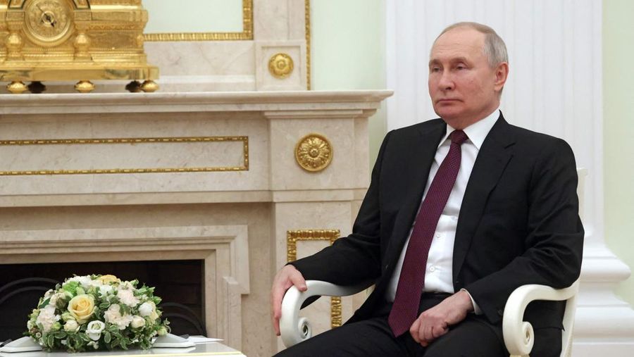 Presiden Rusia Vladimir Putin menghadiri pertemuan dengan Presiden China di Kremlin di Moskow pada 20 Maret 2023. (SERGEI KARPUKHIN/SPUTNIK/AFP via Getty Images)