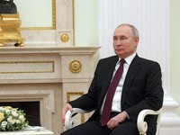 Putin Pakai Teknologi Amerika Musnahkan Musuhnya