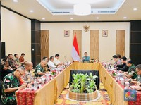 Jokowi ke TNI & Polri: Kawal Kebijakan & Kesejahteraan Papua