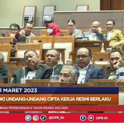 UU Cipta Kerja Resmi Berlaku Hingga Amazon PHK Karyawan