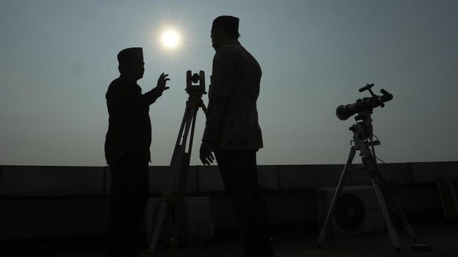 Puasa dan Lebaran Serentak Tanpa Rukyat dan Hisab, Mungkinkah Terjadi?