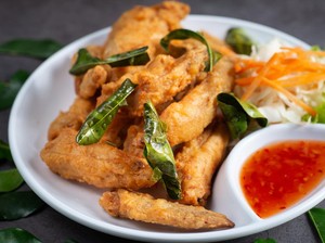 3 Resep Sayap Goreng Garing Renyah, Cocok Untuk Lauk Makan Siang