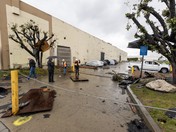 Penampakan Tornado Dahsyat Terjang California, 5 Orang Tewas