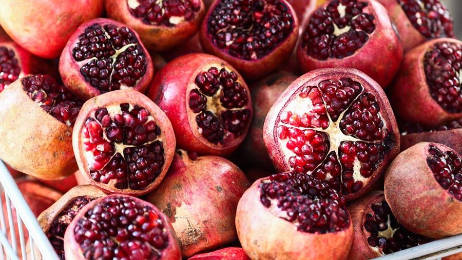 Buah Delima. (Photo by Jakub Porzycki/NurPhoto via Getty Images)