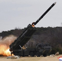 Kim Jong Un Menggila! Tembak Rudal Balistik ke Arah Jepang