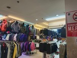 Pedagang Pakaian Bekas Impor Masih 'Berani