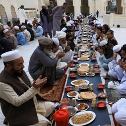 100 Ucapan Selamat Menunaikan Ibadah Puasa Ramadan 2024
