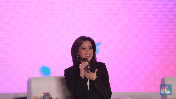 Alexandra Askandar Wakil Direktur Utama PT Bank Mandiri (Persero) Tbk dalam acara Alexandra Askandar Wakil Direktur Utama PT Bank Mandiri (Persero) Tbk dalam acara