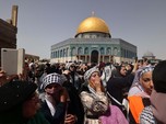 Awal Ramadan, Puluhan Ribu Orang Salat di Masjid Al-Aqsa