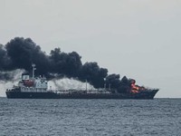 Kapal BBM Sewaan Pertamina yang Terbakar Akhirnya Padam!