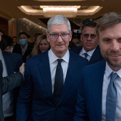 Bos dan Karyawan Apple Ketipu Akun Instagram Palsu