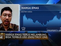 Harga Emas Terus Melambung, Beneran Bisa Tembus USD 2.500/Oz?