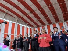 Saat Susi Pudjiastuti Resmikan Kapal Emiten Suami Lulu Tobing
