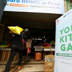 BRI Bikin Pasar Percontohan Pengelolaan Sampah di Rogojampi
