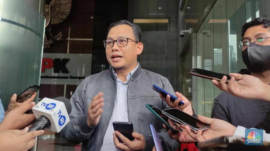 Kabag Pemberitaan KPK Ali Fikri di Gedung KPK, Jakarta. (CNBC Indonesia/Verda Nano Setiawan)