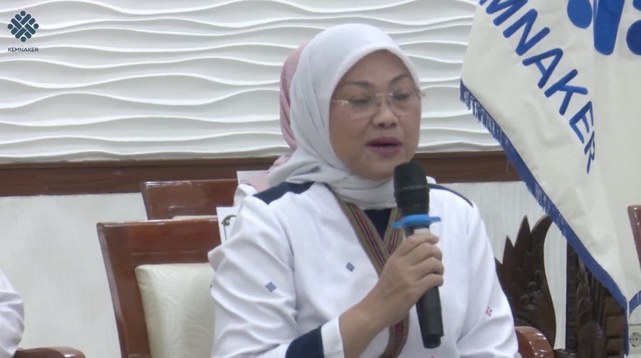 Menaker Ida Fauziah Press Conference Kebijakan Pembayaran THR Keagamaan 2023 (Tangkapan Layar Youtube)