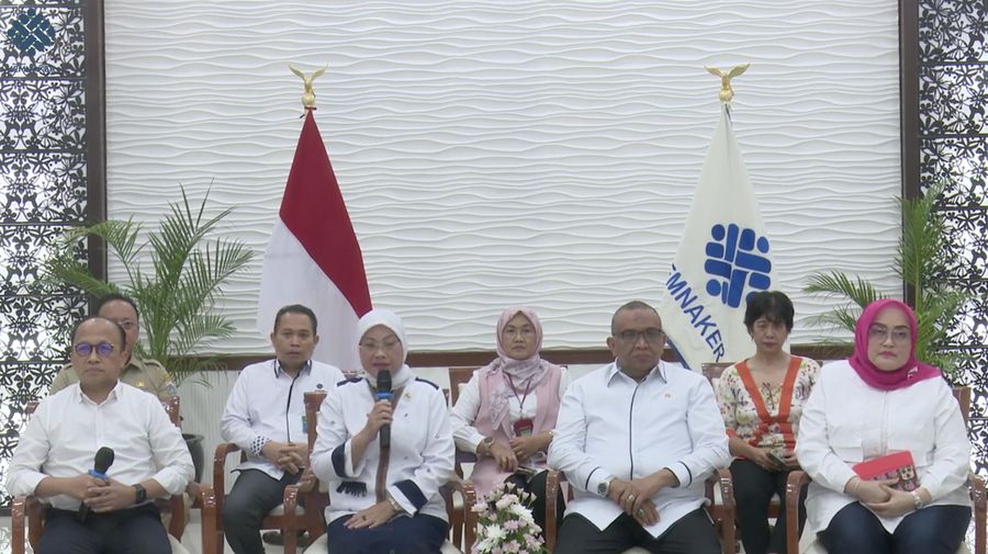 Menaker Ida Fauziah Press Conference Kebijakan Pembayaran THR Keagamaan 2023 (Tangkapan Layar Youtube)