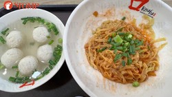 Beli Mie Rp 68 Ribu di Kedai Favorit Nagita Slavina, Pelanggan Ini Kecewa