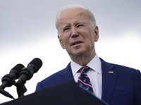 Biden-Yellen Siapkan Manuver Baru Lawan Badai Perbankan AS
