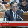 Mahfud ke DPR: Kita Rapat Jangan Kayak Polisi Periksa Copet