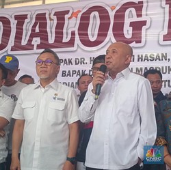 Mendag Zulhas dan Teten Tiba-tiba ke Pasar Senen, Ngapain?