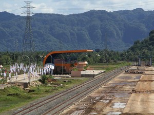 Truk Kirim Barang Bakal Diangkut Naik Kereta, Ini Bocorannya