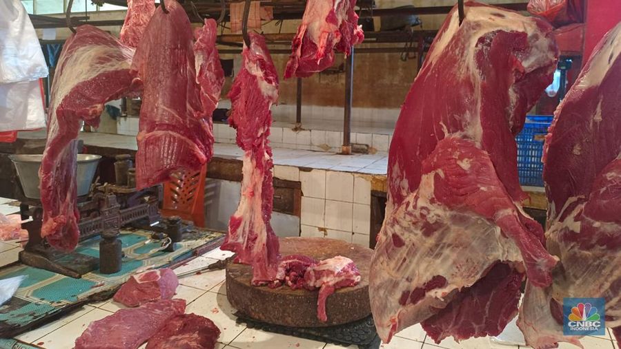 Harga daging sapi di Pasar Enjo, Jakarta Timur terpantau stabil di Rp130-140 per kg.