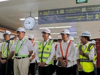 Luhut Bakal Jajal Lagi Kereta Cepat Bareng PM China
