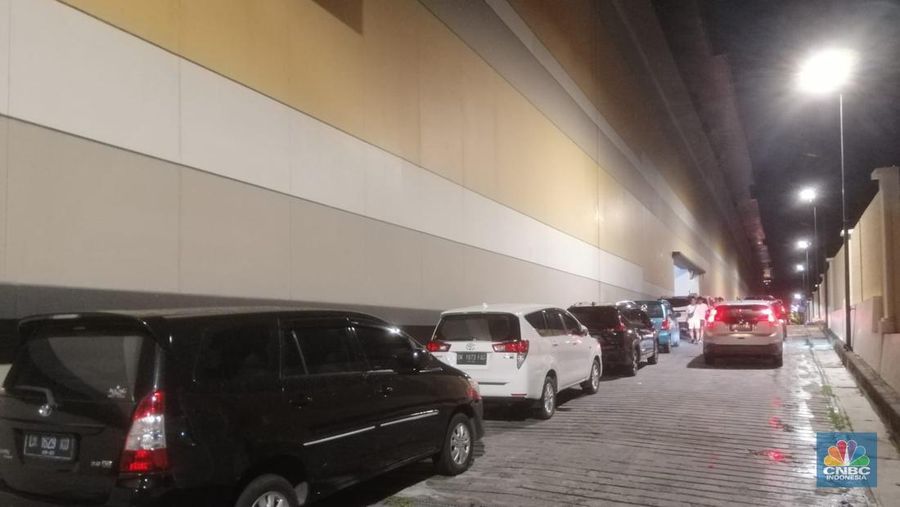 Midnight Sale Transmart Pontianak. (Ist)
