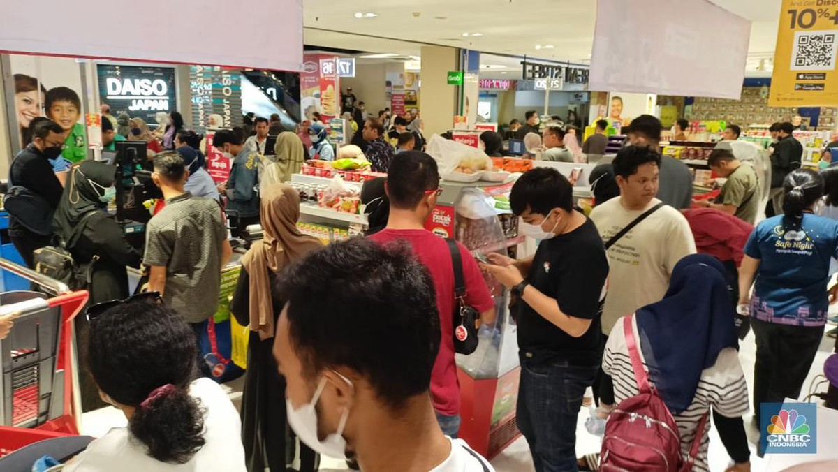 Serbu! Transmart Gelar Sapu Bersih Stock di 44 Gerai, Harga Spesial