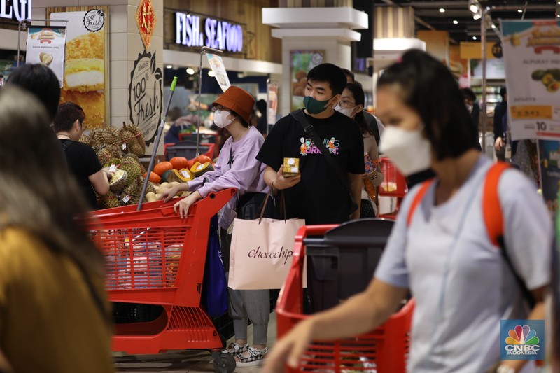 Transmart Midnight Sale (CNBC Indonesia/Tri Susillo) Transmart Midnight Sale (CNBC Indonesia/Tri Susillo)
