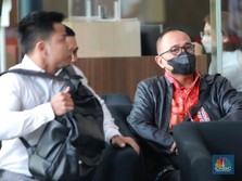 Diperiksa KPK, Rafael Dicecar Soal Tas & Save Deposit Box!
