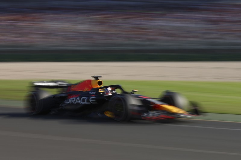 Pembalap Red Bull Max Verstappen dari Belanda balapan melalui tikungan selama Grand Prix Formula Satu Australia di Albert Park di Melbourne, Minggu, 2 April 2023. (AP/Asanka Brendon Ratnayake) Pembalap Red Bull Max Verstappen dari Belanda balapan melalui tikungan selama Grand Prix Formula Satu Australia di Albert Park di Melbourne, Minggu, 2 April 2023. (AP/Asanka Brendon Ratnayake)