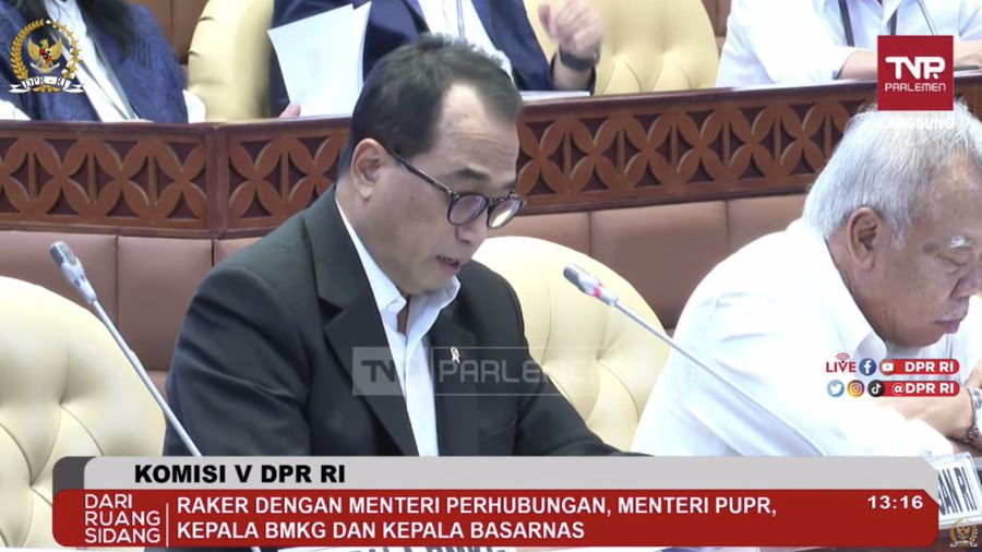 Budi Karya Sumadi (Tangkapan layar youtube Komisi V DPR RI Channel)