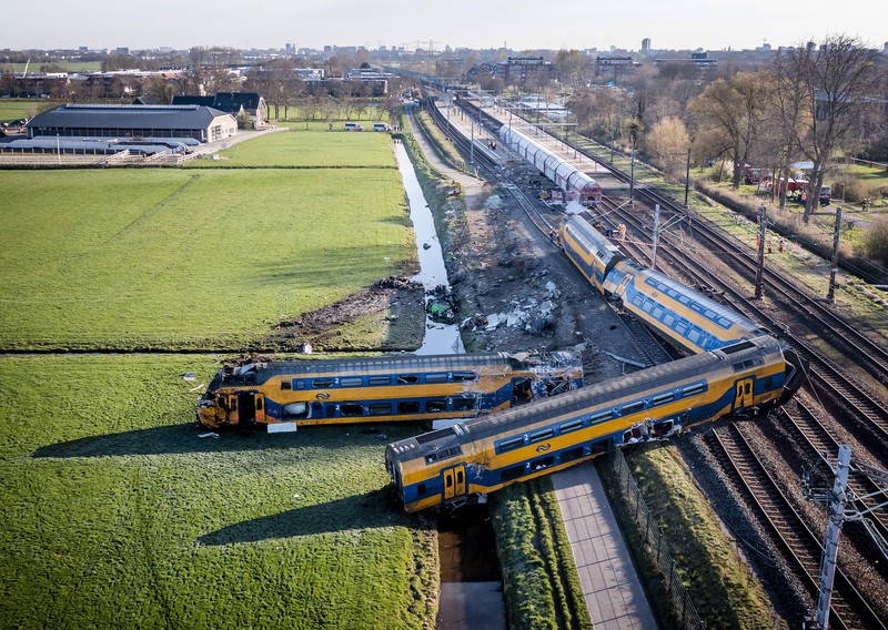 Kecelakaan kereta di Belanda (ANP/AFP via Getty Images) Kecelakaan kereta di Belanda (ANP/AFP via Getty Images)