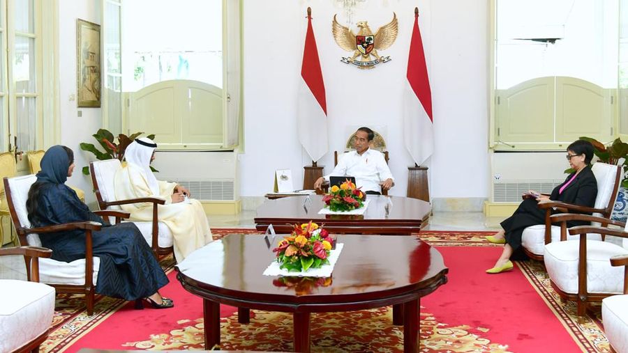 Presiden Joko Widodo melakukan pertemuan dengan Duta Besar Uni Emirat Arab untuk Indonesia Abdullah Salem Obaid Al Dhaheri, Selasa (4/4/2023). Terdapat tiga hal yang menjadi pembahasan. (Twitter @setkabgoid)