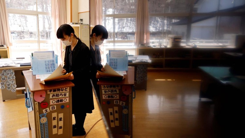 Sekolah menengah pertama Yumoto di Prefektur Fukushima, salah satu dari cerita suram sekolah di Jepang yang bakal tutup. (REUTERS/ISSEI KATO)