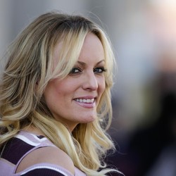 Pornhub Kewalahan Akibat Stormy Daniels dan Donald Trump
