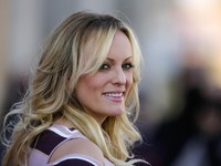 Pornhub Kewalahan Akibat Stormy Daniels dan Donald Trump