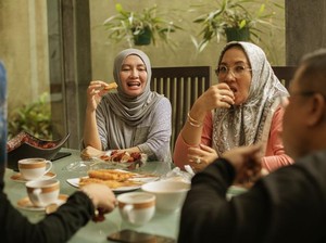 Dokter Sarankan Tak Langsung Makan Berat Saat Berbuka, Ini Alasannya