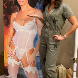 Potret Karen McDougal, Wanita Lain di Kasus Trump-Eks Playboy