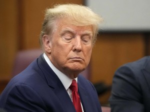 Donald Trump Gak Peduli Taylor Swift Ngamuk Gegara Foto Palsu